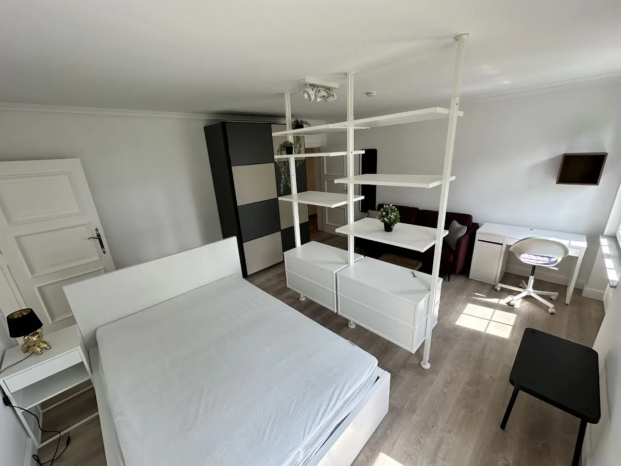 Salle à manger lumineuse, coliving près de Namur Condroz